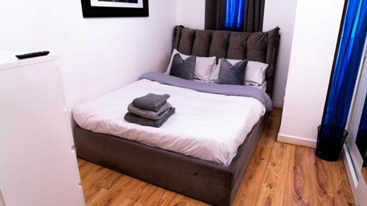 1 Bed - Sleeps 2 - 7 Min Walk To Hackney Station Apartamento Londres Exterior foto