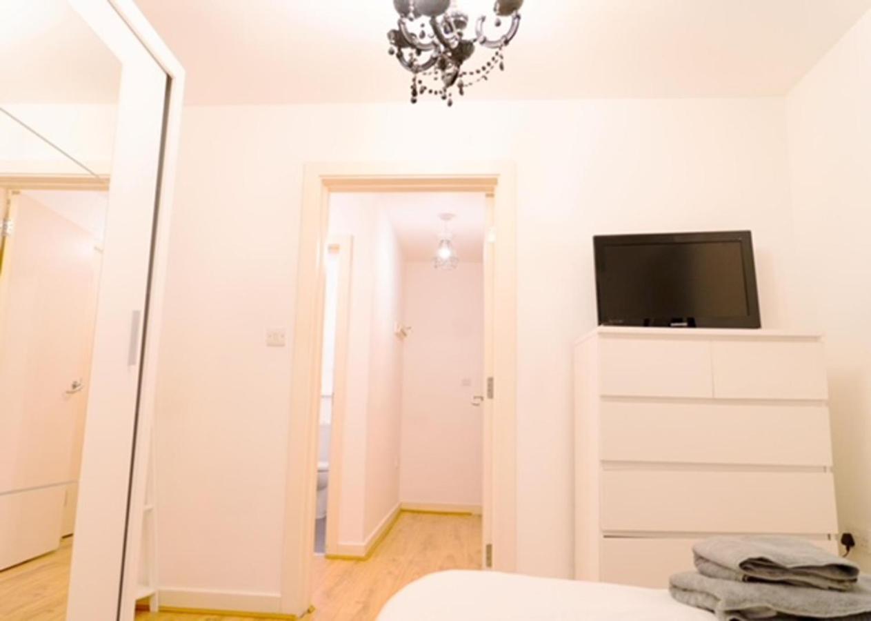 1 Bed - Sleeps 2 - 7 Min Walk To Hackney Station Apartamento Londres Exterior foto